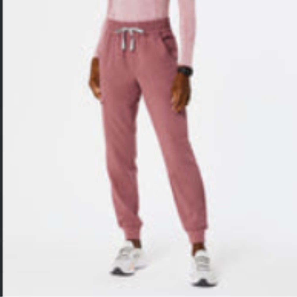 women's Mauve High Waisted Uman Relaxed Jogger Scrub Pants - S - Petite / Mauve